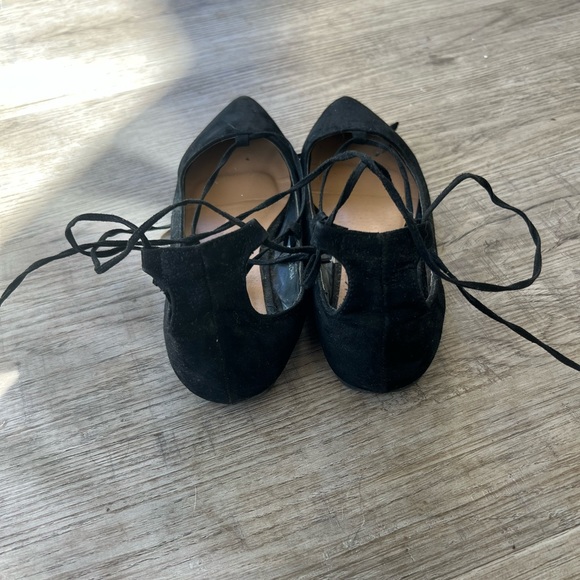 Pointy Toe Ankle Strap Lace Up Flats - Picture 2 of 8